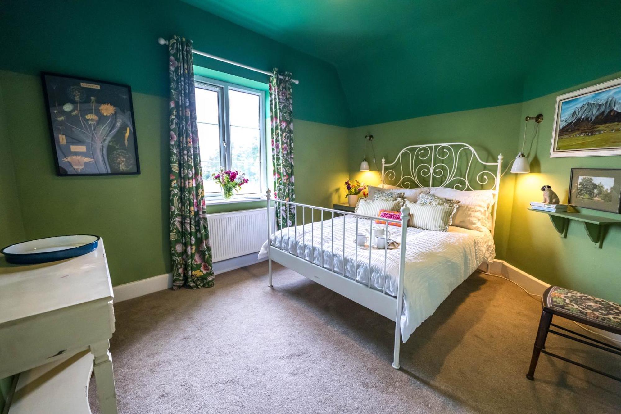 Large Country Cottage, Sleeps 8 - Spa Facilities, Garden Bar, Catering Services, Free Parking, Nature Reserve, Hen Parties Scunthorpe Buitenkant foto