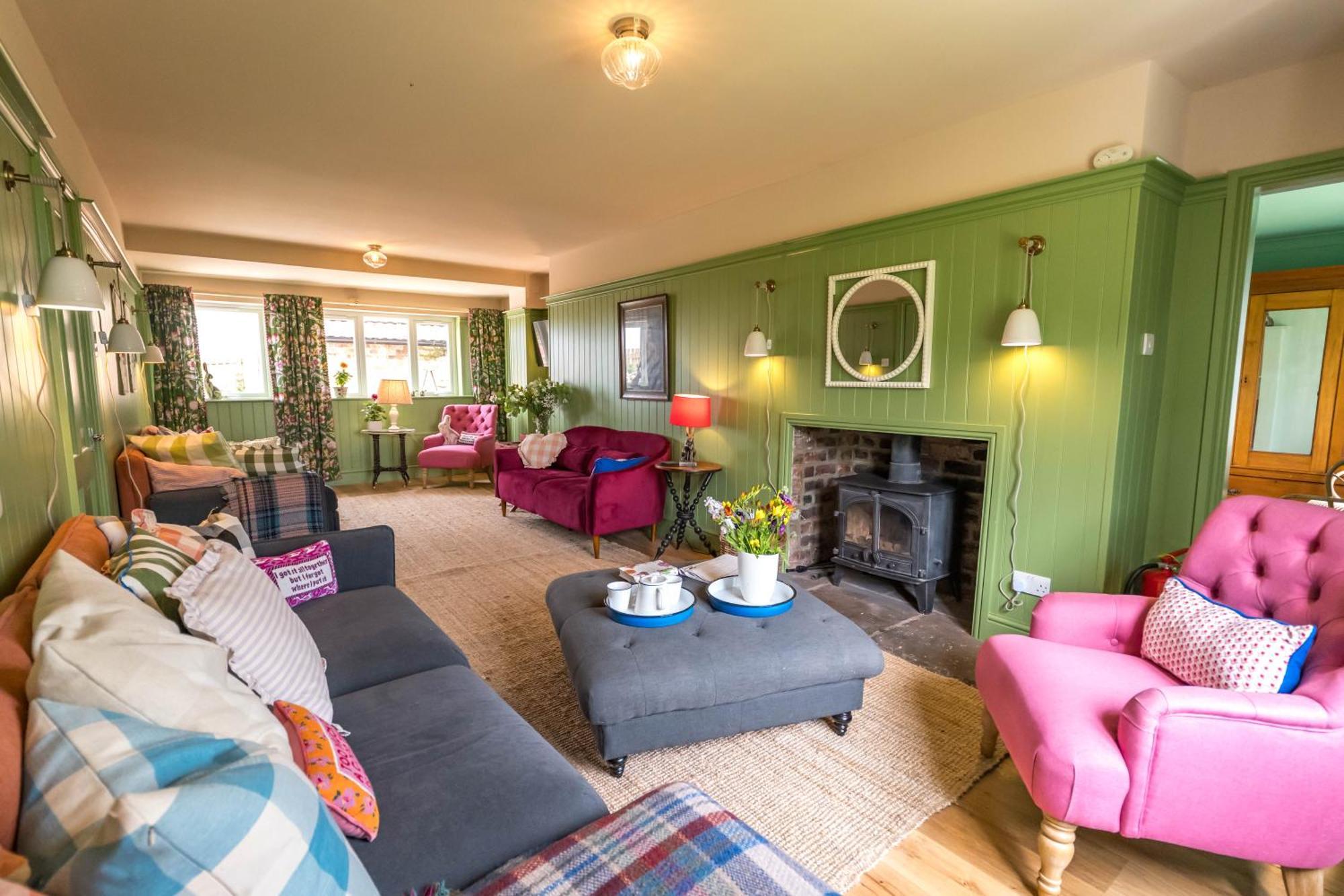 Large Country Cottage, Sleeps 8 - Spa Facilities, Garden Bar, Catering Services, Free Parking, Nature Reserve, Hen Parties Scunthorpe Buitenkant foto