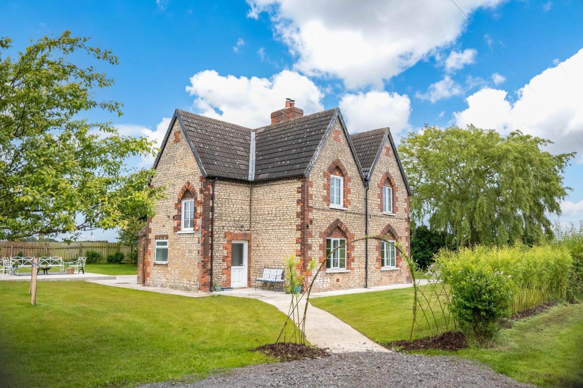 Large Country Cottage, Sleeps 8 - Spa Facilities, Garden Bar, Catering Services, Free Parking, Nature Reserve, Hen Parties Scunthorpe Buitenkant foto